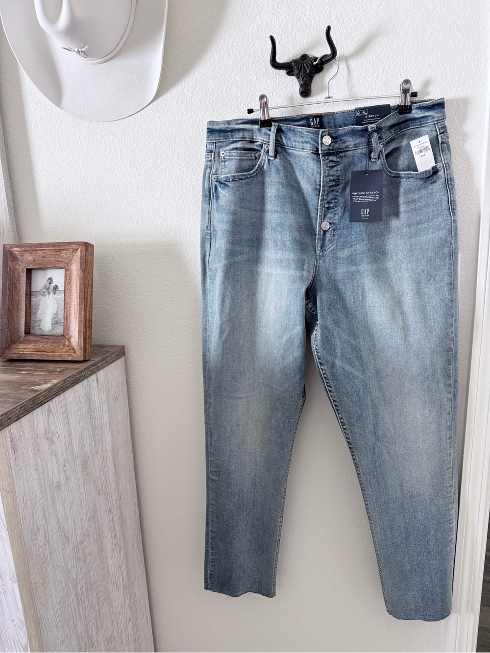 GAP Men’s Light Wash Slim Straight Jeans